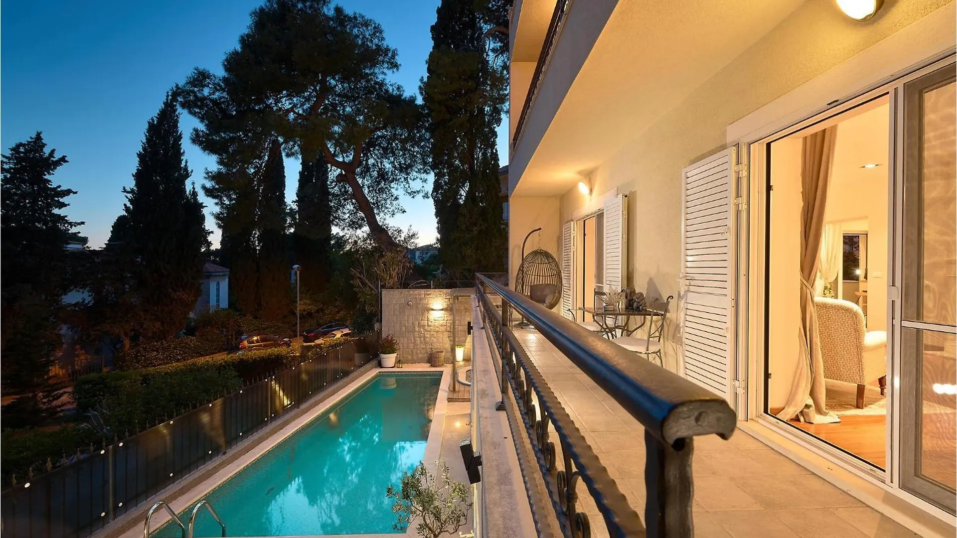 Stunning Home In Split With House Sea View Semesterbostad